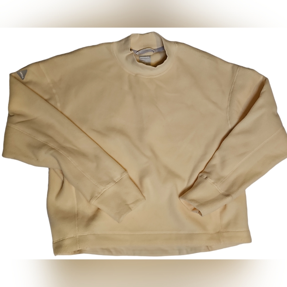 EUC Womens Hoka Fleece Crew Size Med Color Cream